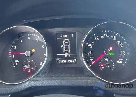 2017 Volkswagen Passat 1.8T R-Line z USA, uszkodzony, nr VIN 1VWDT7A32HC078796